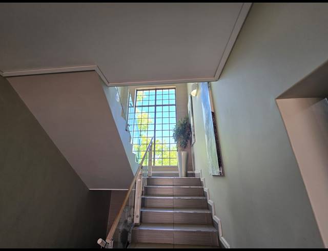 308M² OFFICE TO LET IN TYGER VALLEY